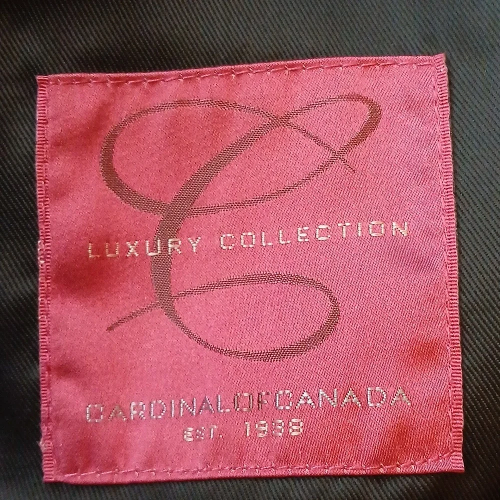 Cardinal of Canada Luxury Collection Wool & Velvet Coat 10P